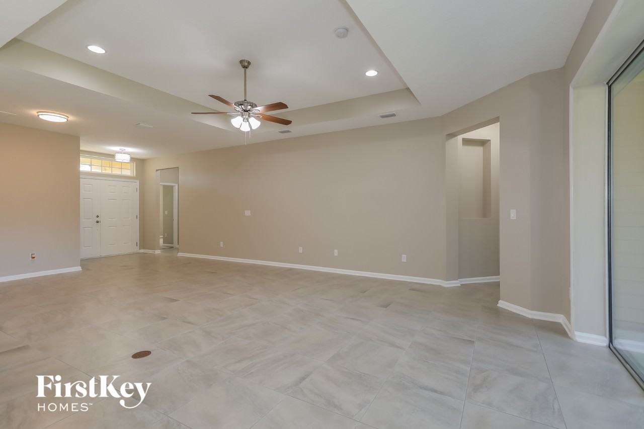 9885 Kevin Rd - Photo 5 of 15