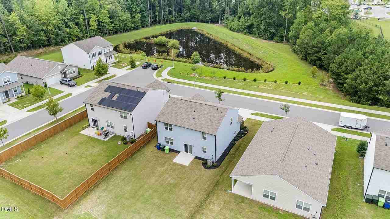 1504 Garden Passage Dr - Photo 4 of 46