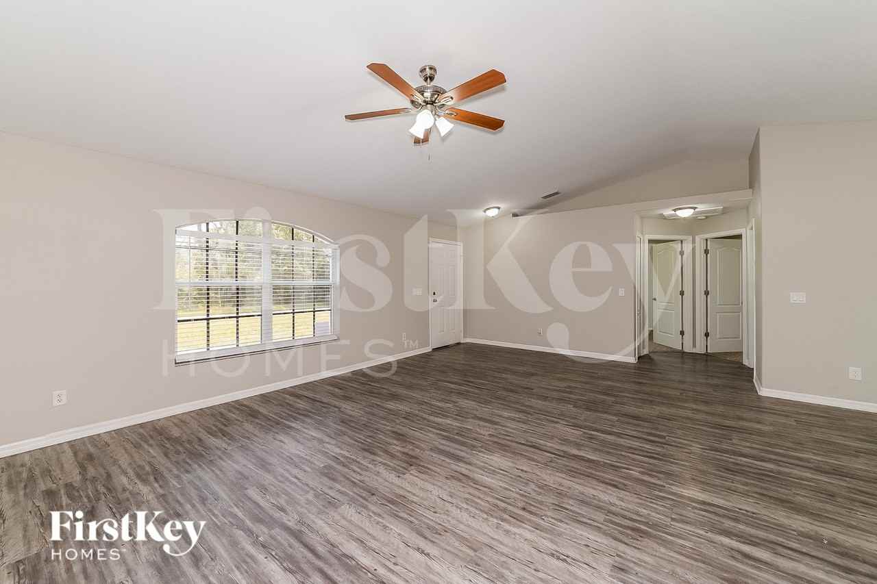 1686 Mincey Ter - Photo 3 of 17