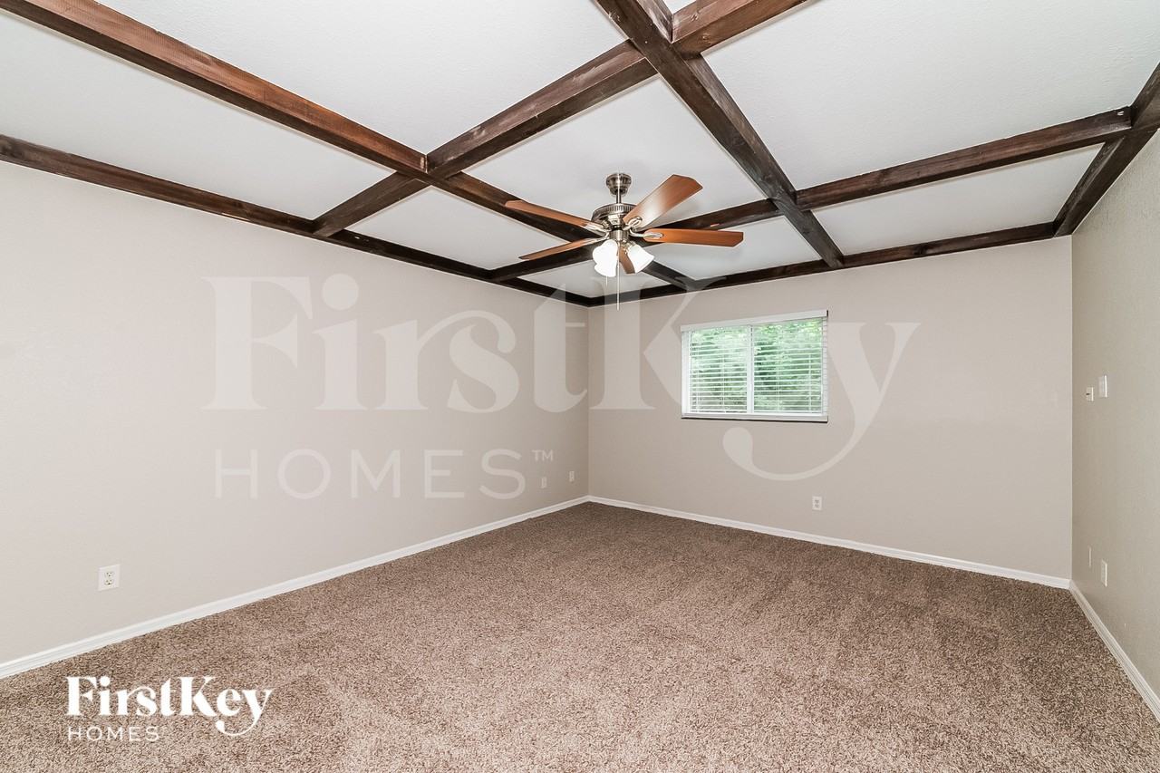 1686 Mincey Ter - Photo 7 of 17