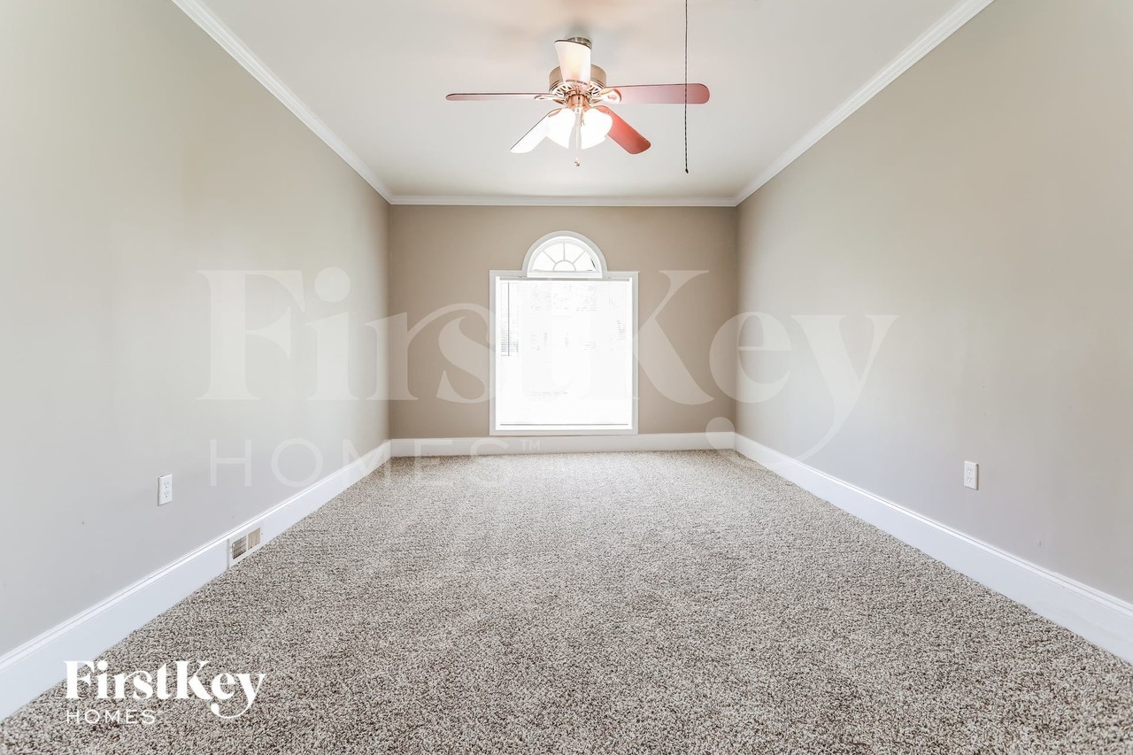 5812 Fieldstone Ct - Photo 5 of 15
