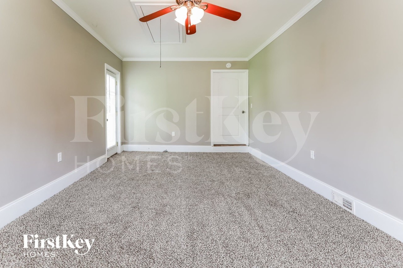 5812 Fieldstone Ct - Photo 6 of 15