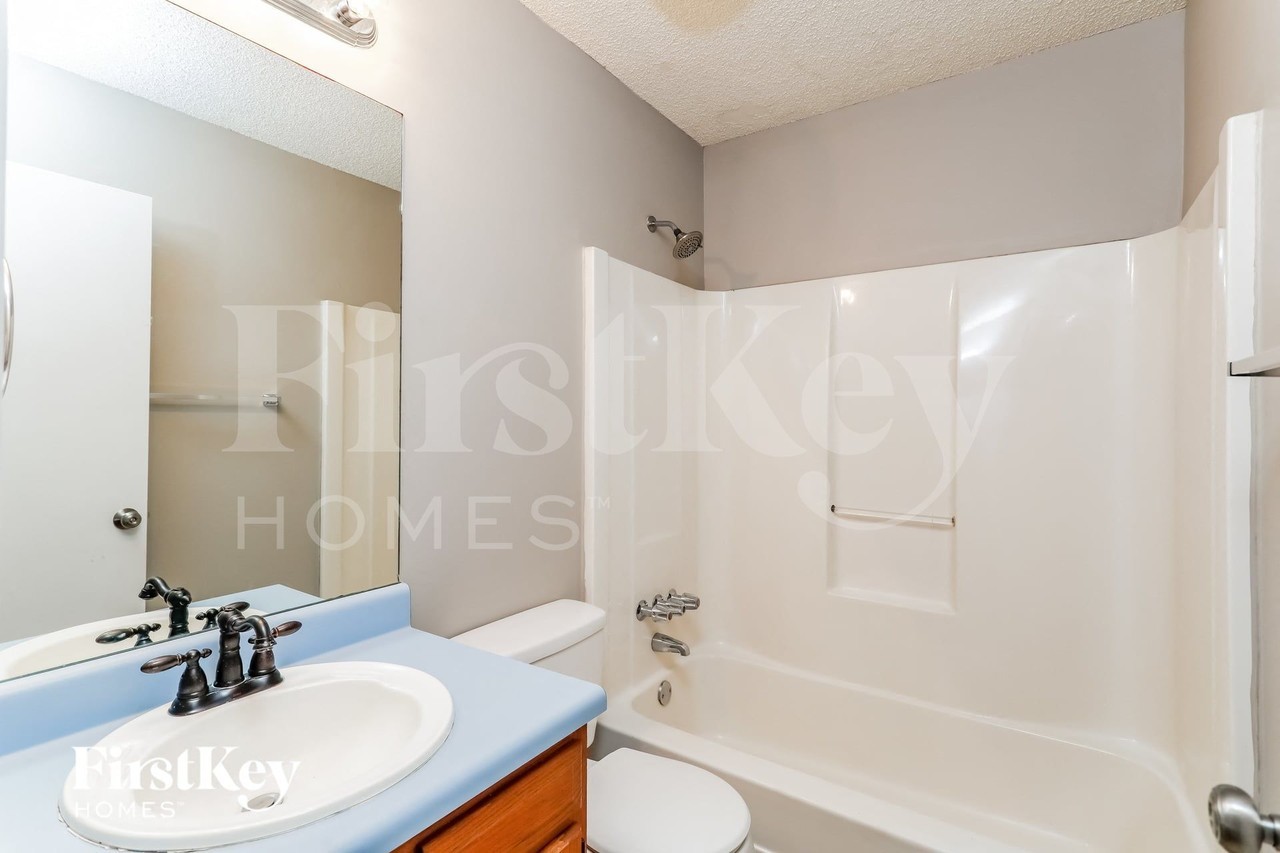 5812 Fieldstone Ct - Photo 7 of 15