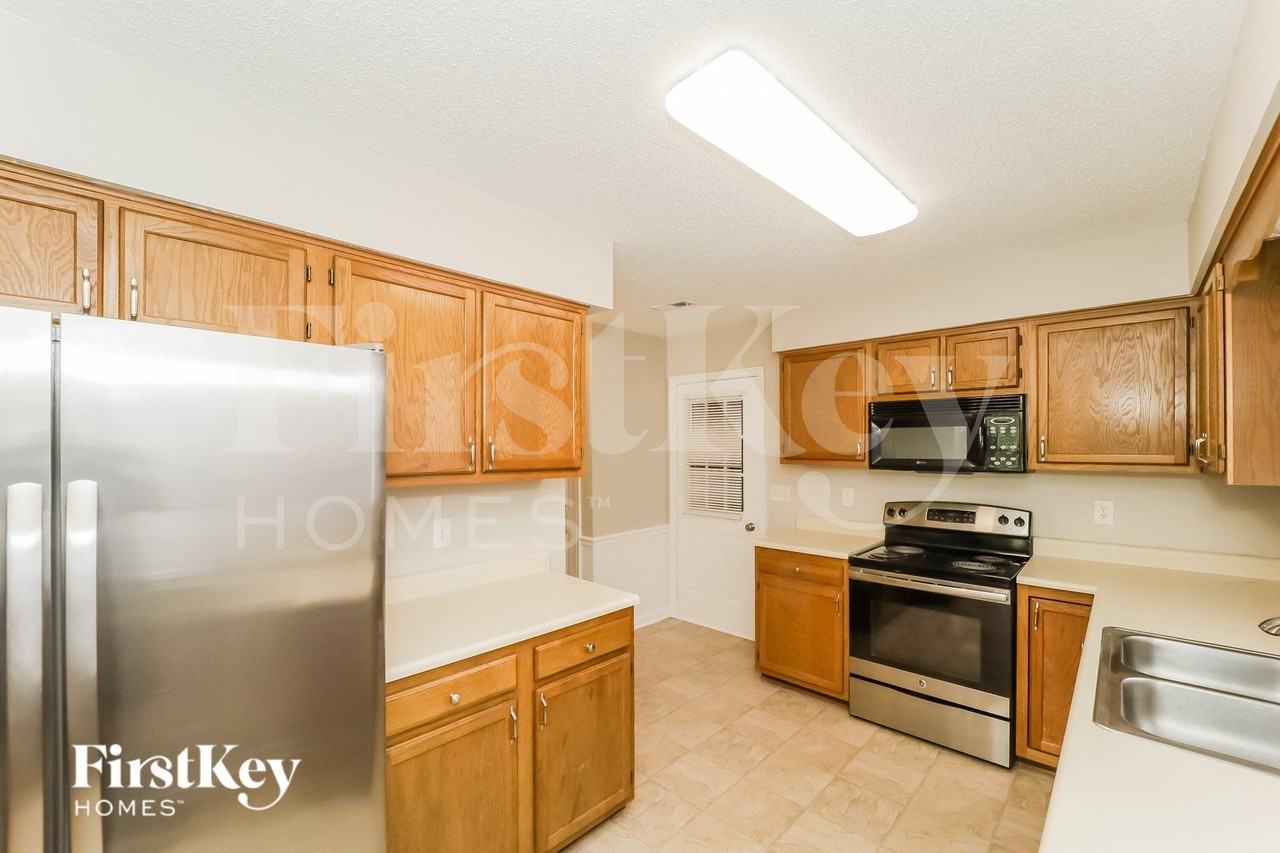 4613 Eagle Rock Rd - Photo 5 of 15