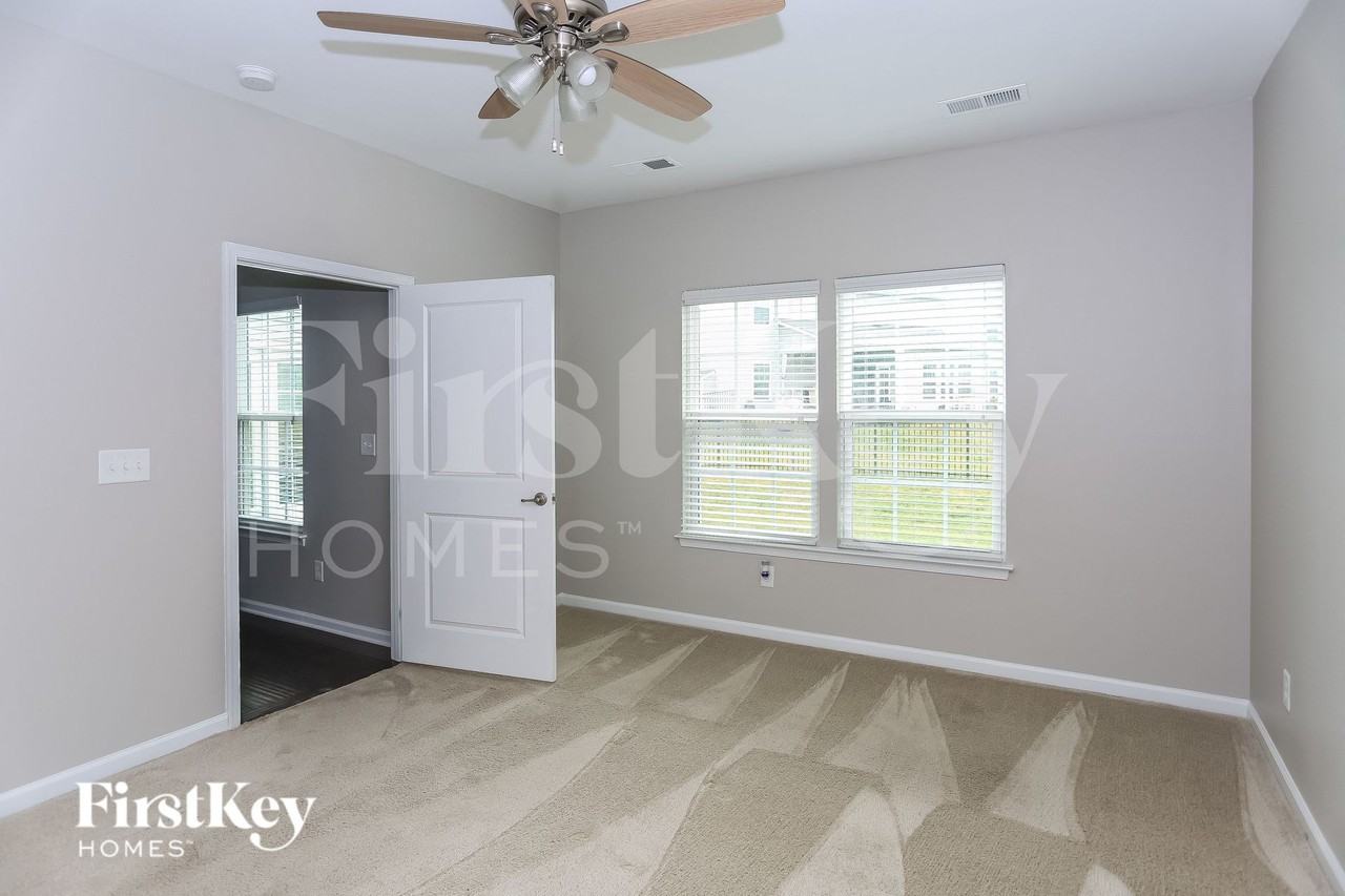 7334 Raylee Ave Sw - Photo 7 of 15