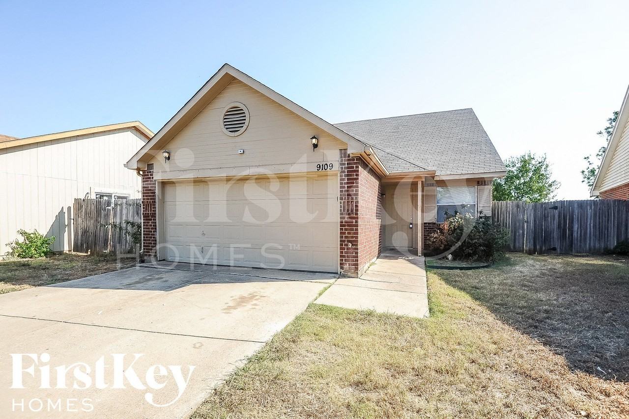 9109 Horncastle Ct - Photo 2 of 16