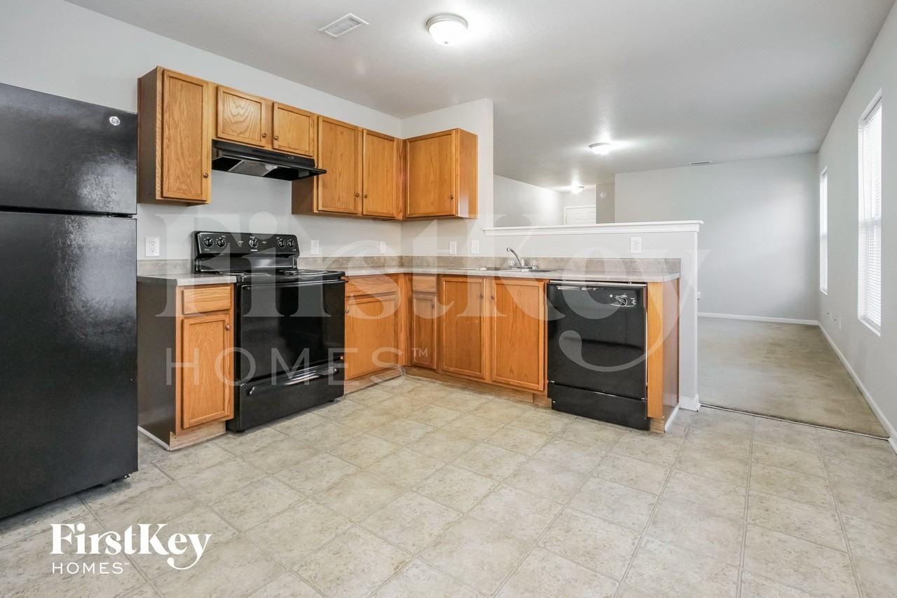 8435 Sansa St - Photo 5 of 15