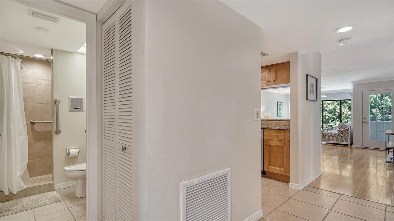 835 S Osprey Ave #201 - Photo 2 of 38