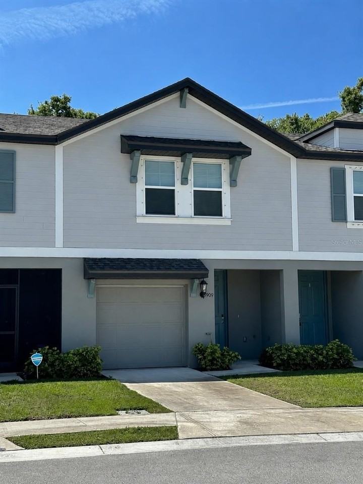 5909 Sailor Coast Way - Photo 2 of 37