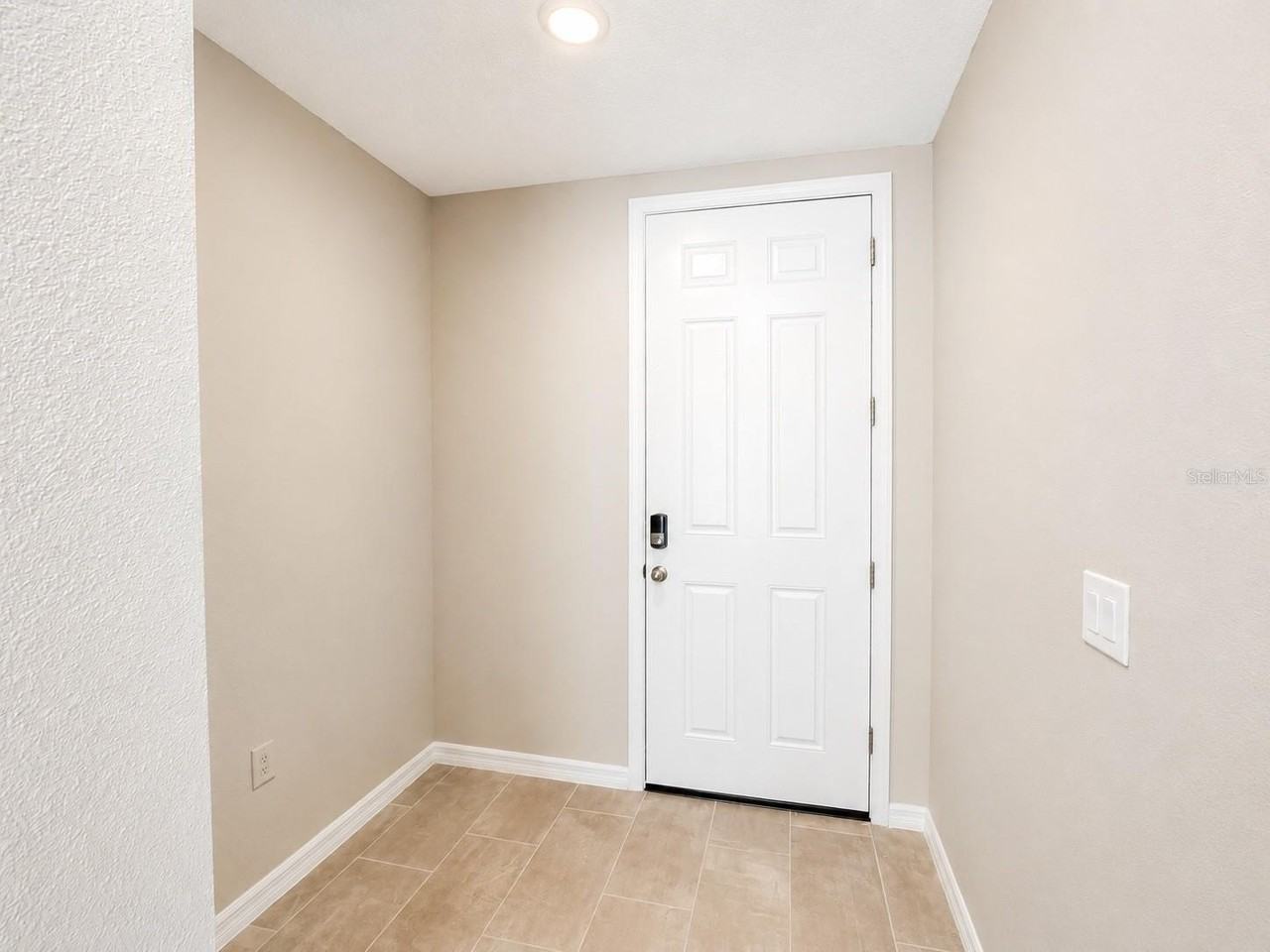 5909 Sailor Coast Way - Photo 3 of 37