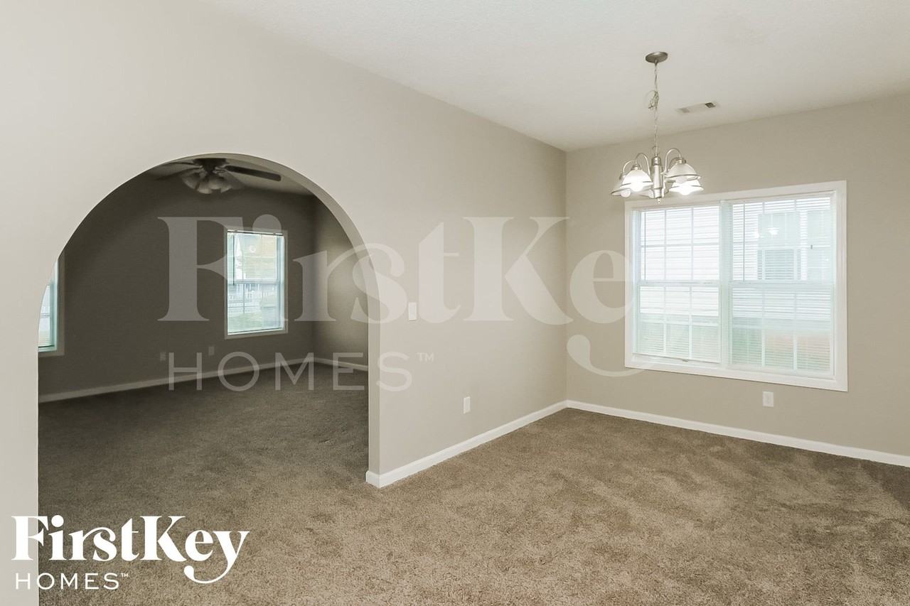 817 Commerce Blvd - Photo 5 of 15