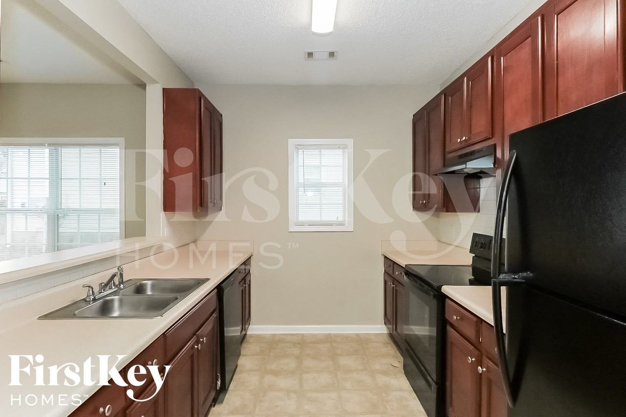 817 Commerce Blvd - Photo 7 of 15
