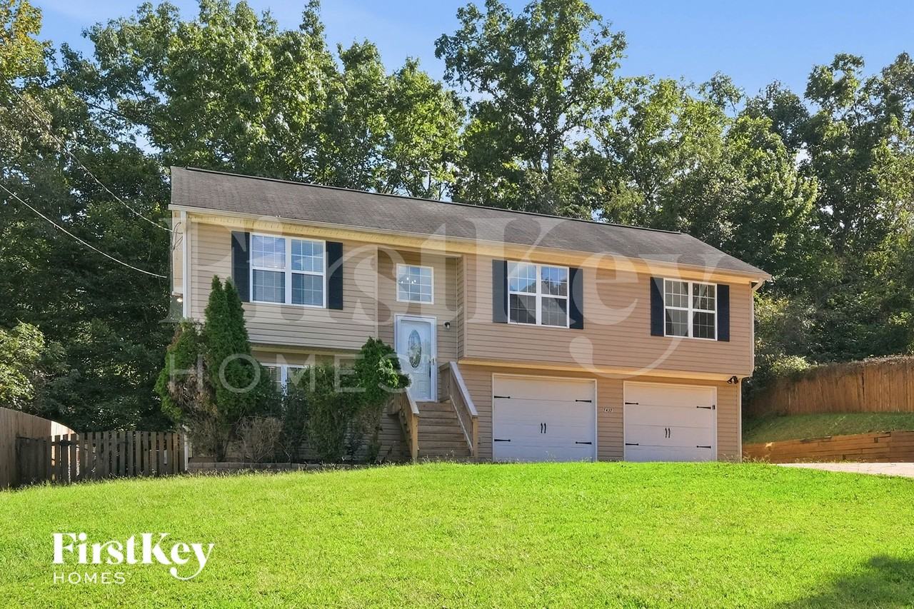7437 Dogwood Trl - Photo 2 of 16