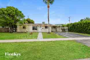 7130 Tyler St - Photo 1 of 1