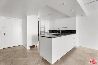 4314 Marina City Dr #924 - Photo 3 of 8