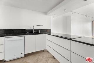 4314 Marina City Dr #924 - Photo 5 of 8