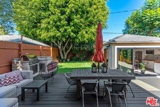 4236 Moore St - Photo 3 of 8