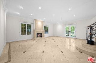 204 Foothill Rd - Photo 3 of 8