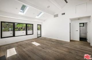 2425 Rinconia Dr - Photo 6 of 8