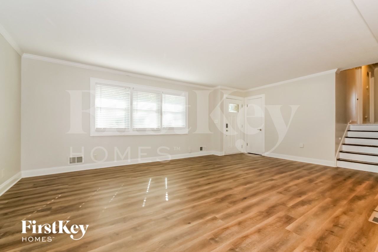 602 Sw Williams St - Photo 2 of 16