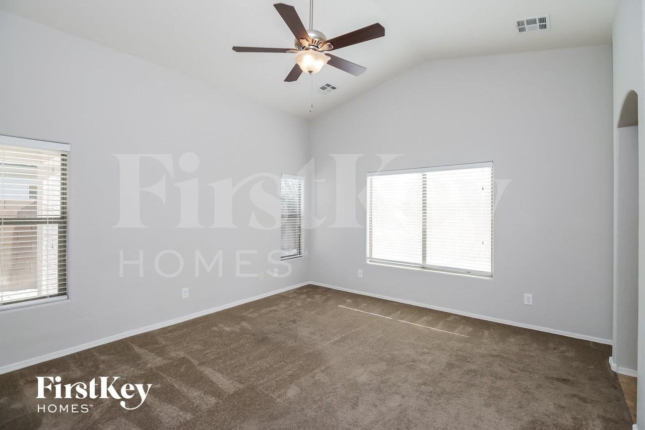 3193 W Sunshine Butte Dr - Photo 7 of 15