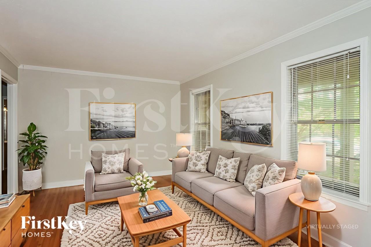 3040 Wade St - Photo 5 of 19