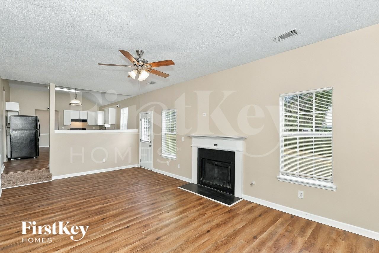 2771 Ward Lake Ln - Photo 2 of 16