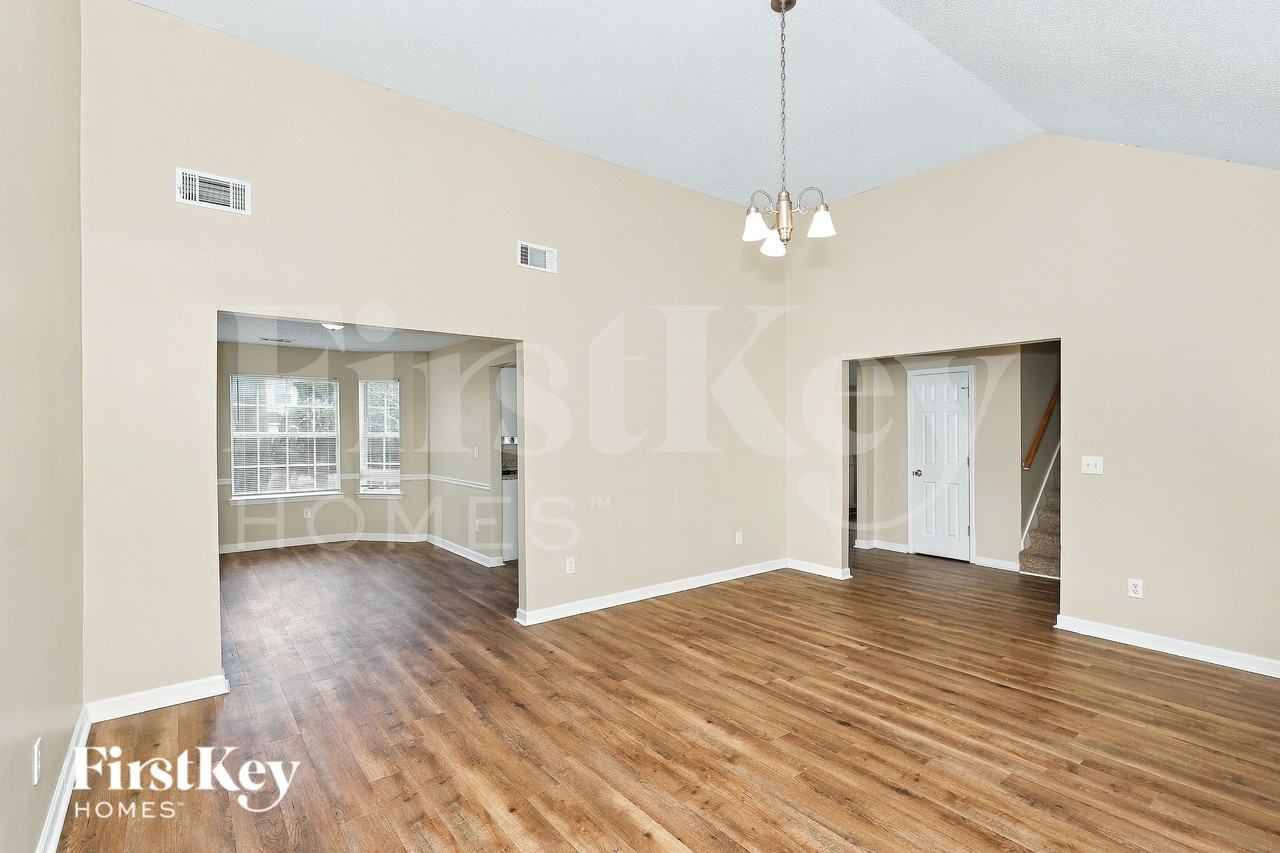 2771 Ward Lake Ln - Photo 4 of 16