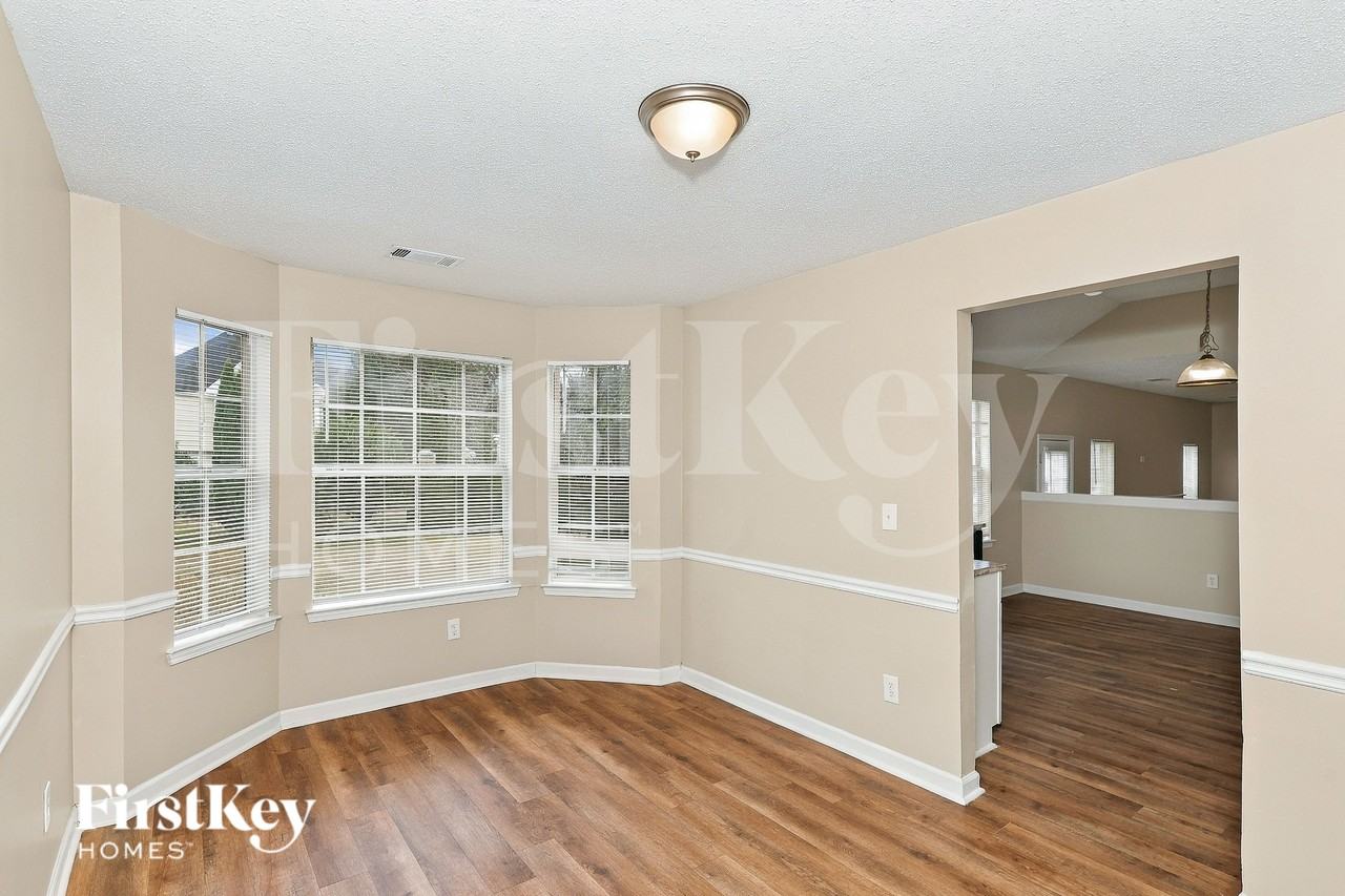 2771 Ward Lake Ln - Photo 5 of 16
