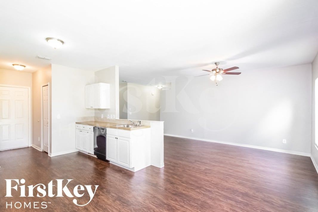 2641 Yamada Ln - Photo 5 of 17