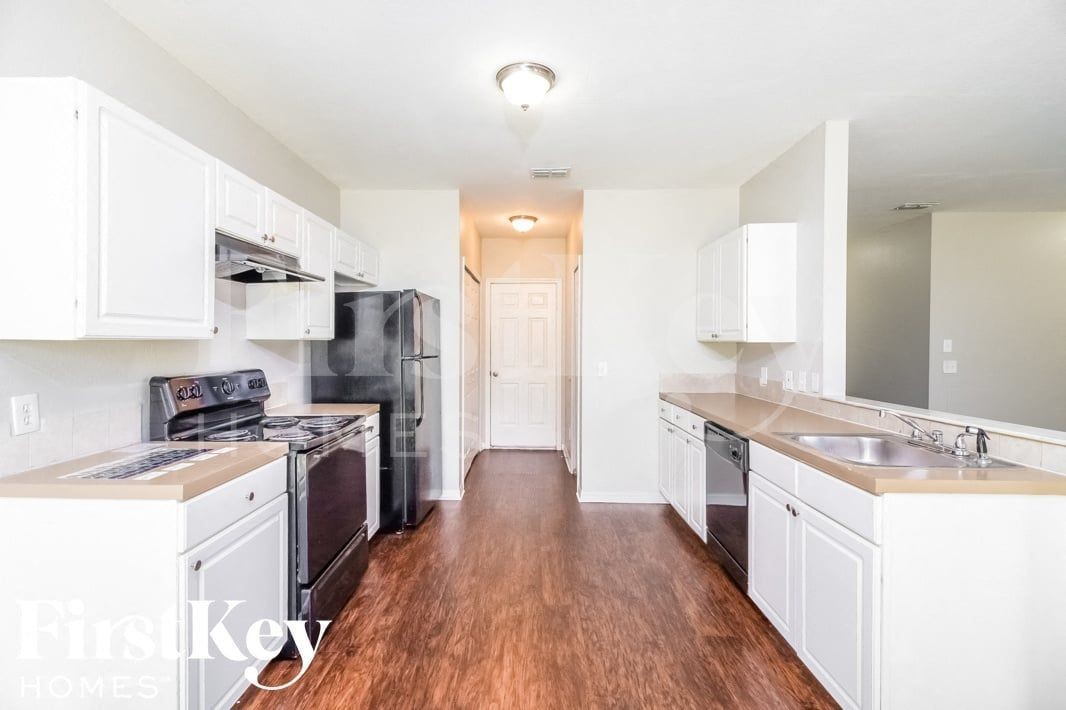 2641 Yamada Ln - Photo 6 of 17