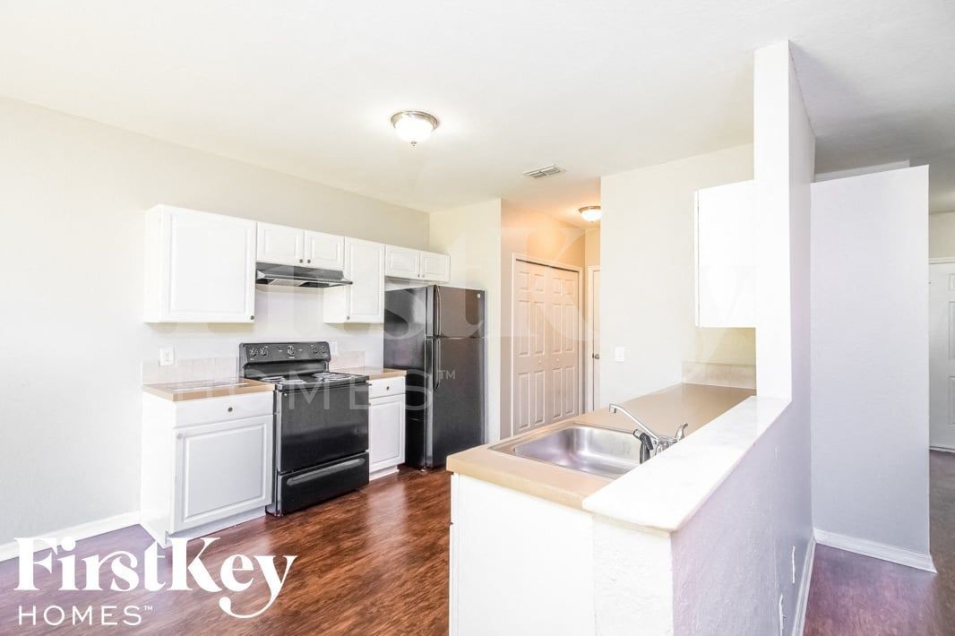2641 Yamada Ln - Photo 7 of 17