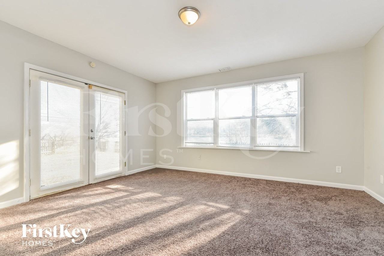 2603 Dawnlake Dr - Photo 7 of 14