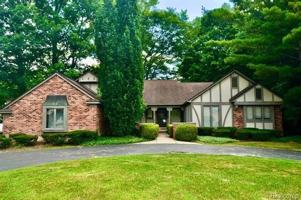 featured image of 6081 Dunmore Dr