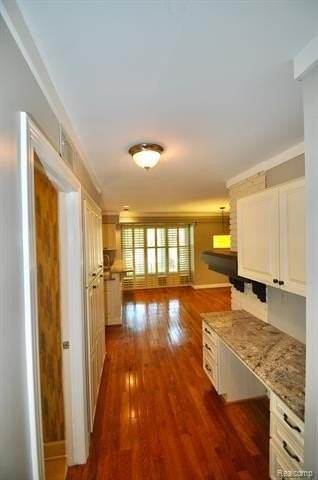 6081 Dunmore Dr - Photo 5 of 24