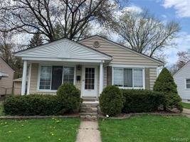 featured image of 4507 Woodland Ave