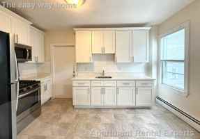 featured image of 66 Morton Ave #2