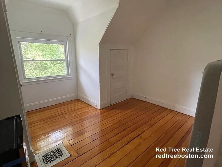 20 South St #2 - Photo 3 of 7