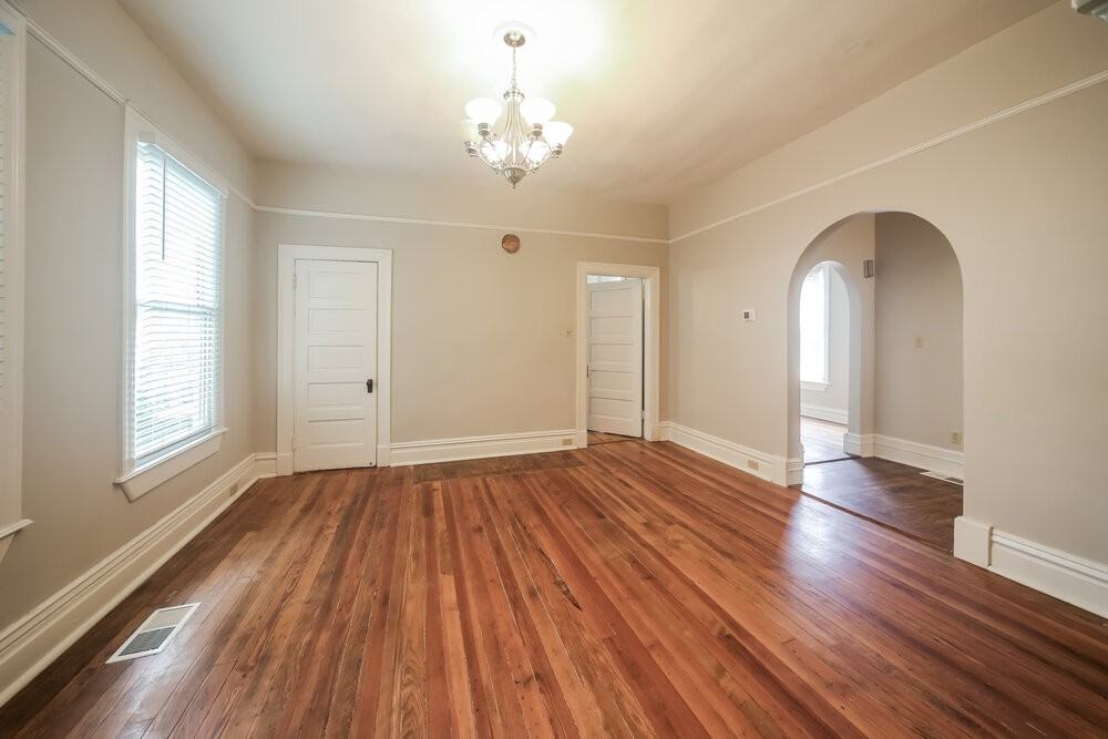 2057 Vinton Ave - Photo 7 of 18
