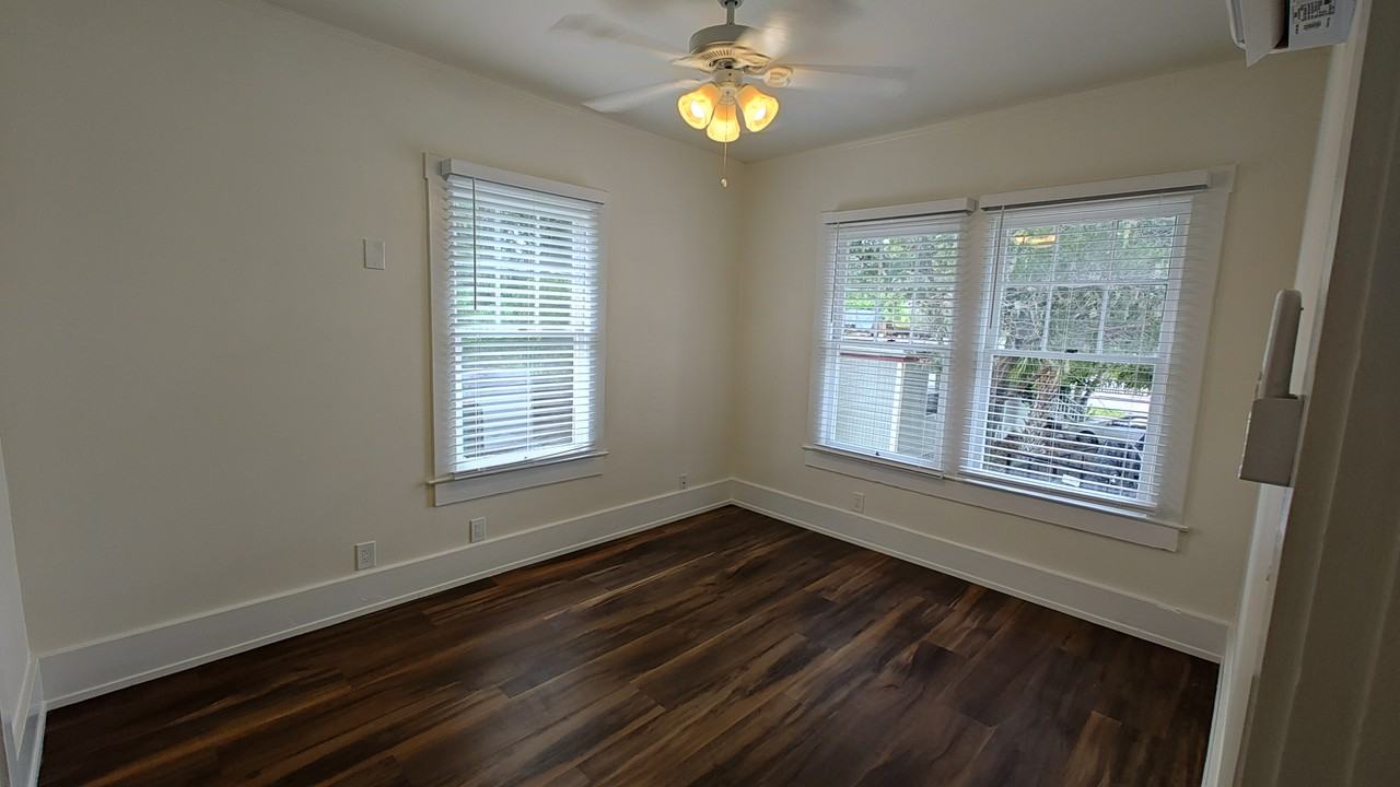2001 6th Ave W - Photo 5 of 14
