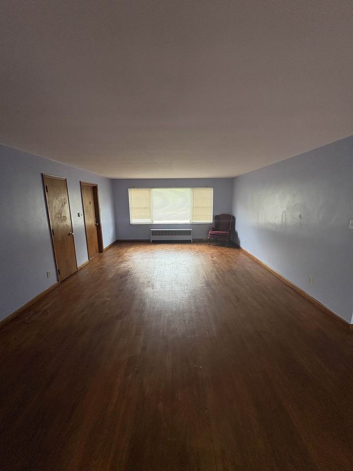 2421 Riverside Dr #1 - Photo 2 of 21