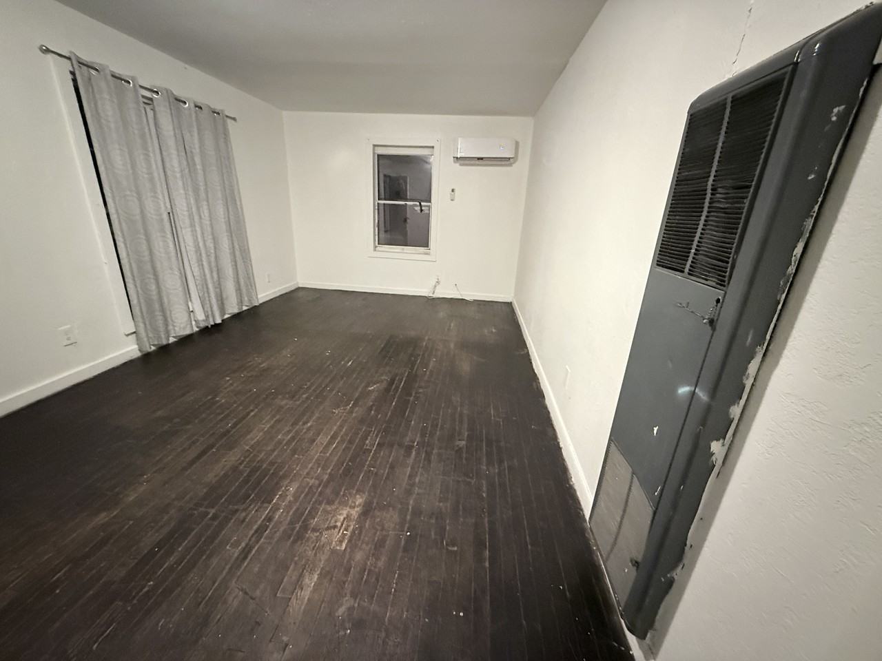 922 N Carolina St - Photo 2 of 12