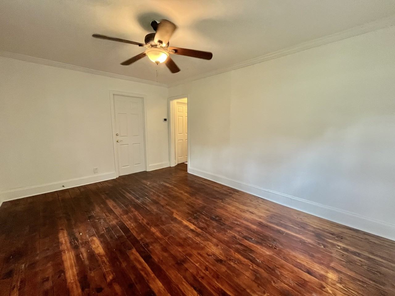 2015 Chicago Ave Nw - Photo 7 of 11