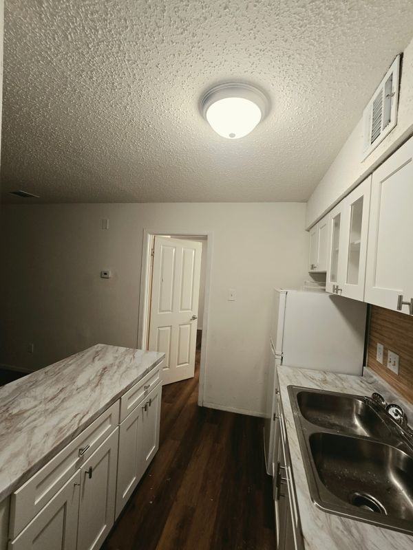 2620 Ektom Dr ##A - Photo 6 of 6