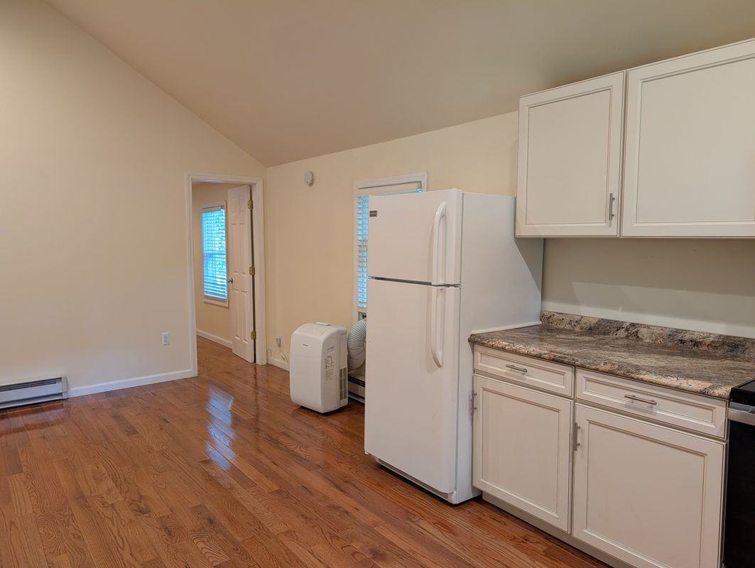 15 North Rd ##B - Photo 2 of 11
