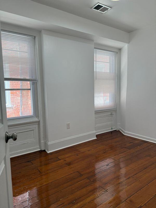 1732 Mount Vernon St ##1 - Photo 3 of 15