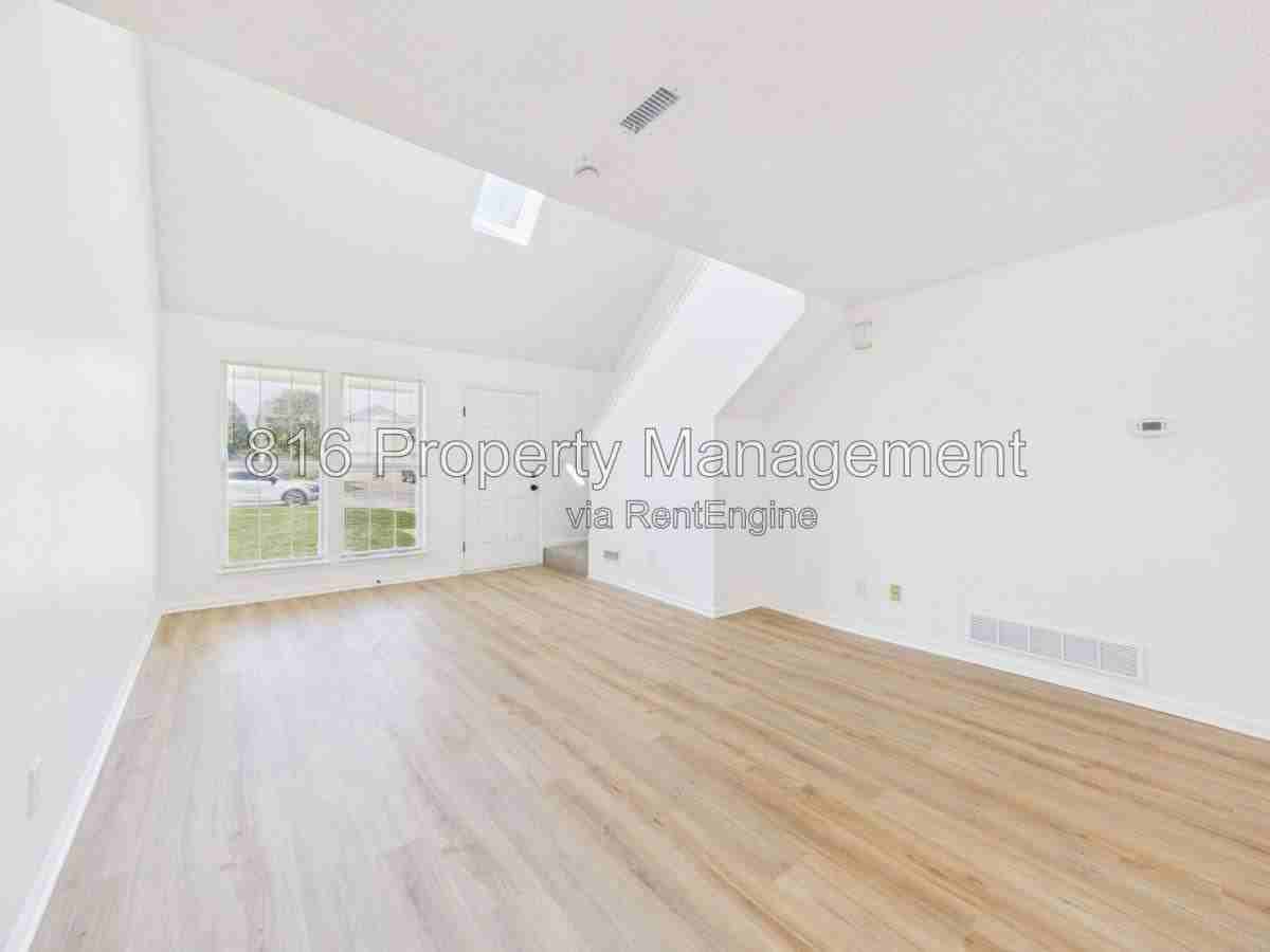 504 Spring Ave - Photo 2 of 10
