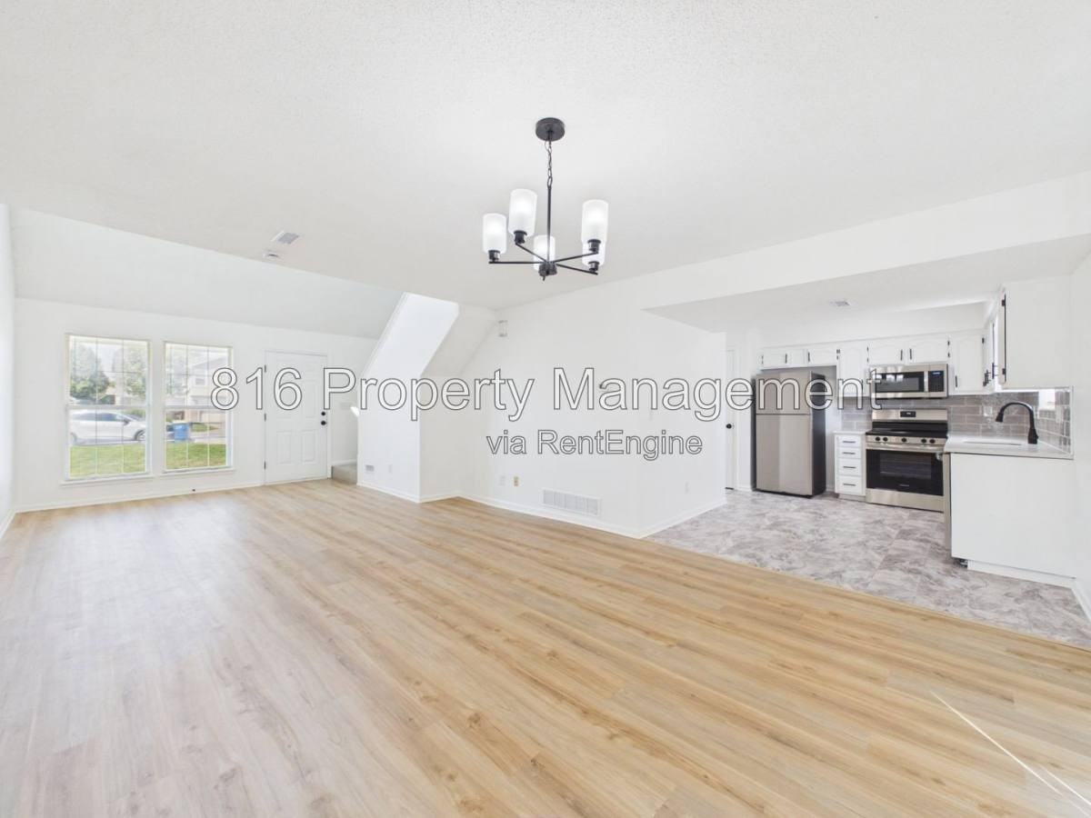504 Spring Ave - Photo 4 of 10