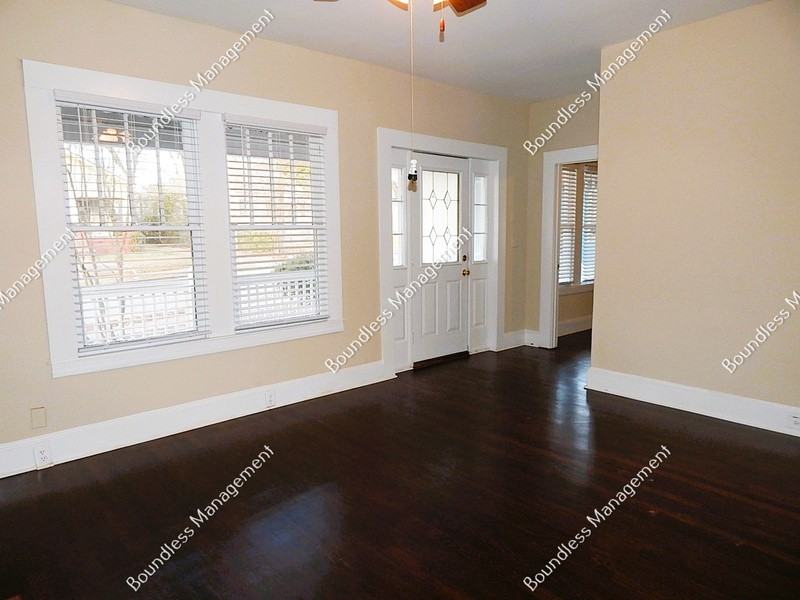 1776 Lyle Ave - Photo 2 of 12