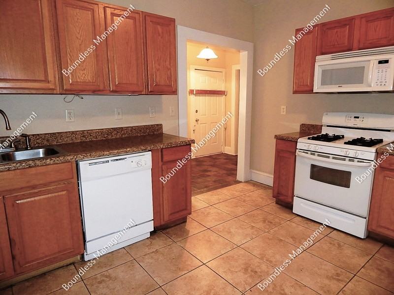 1776 Lyle Ave - Photo 7 of 12